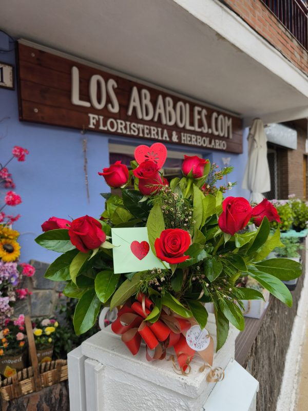 Cesto 12 rosas - Imagen 3