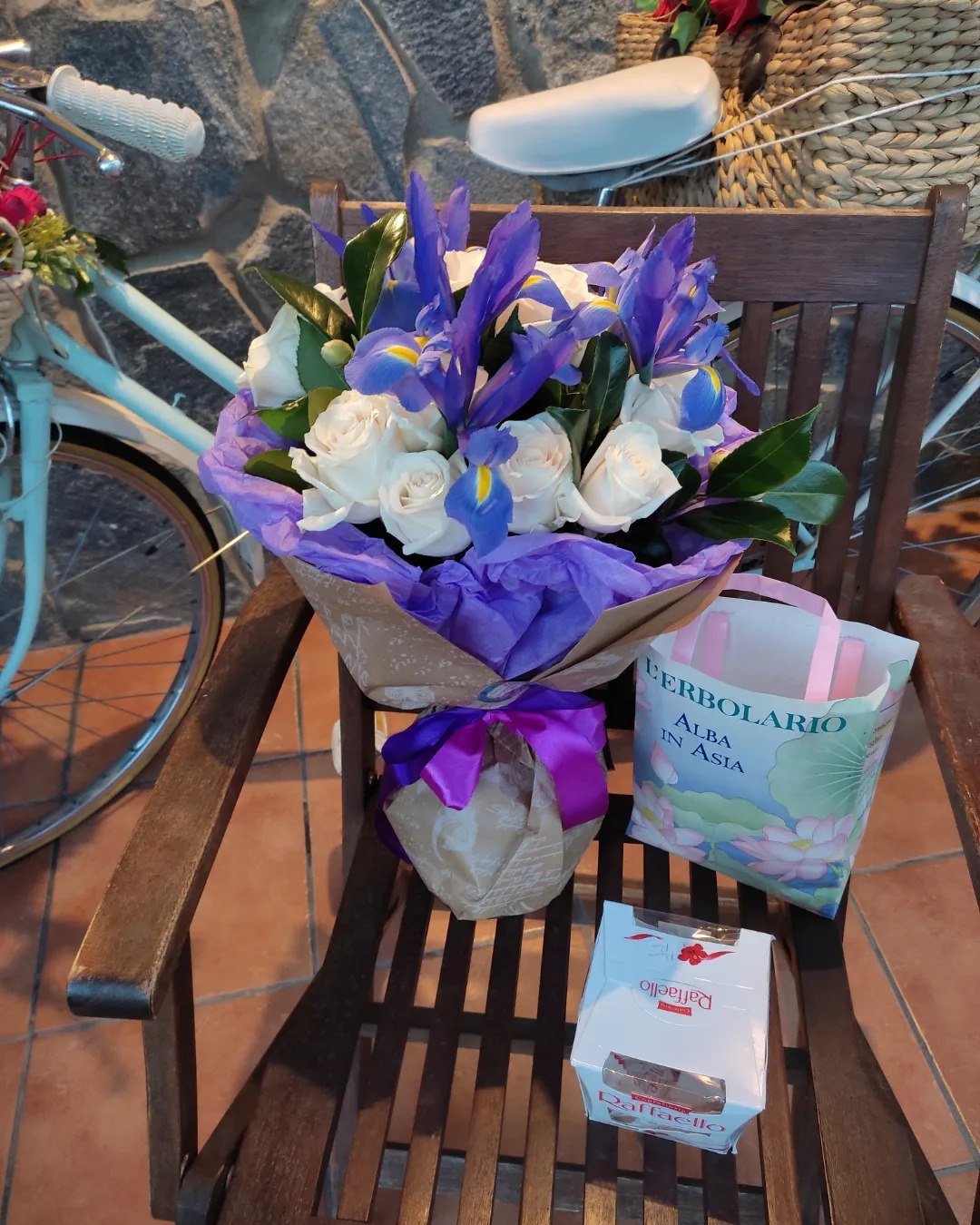 Ramo Iris y Rosas